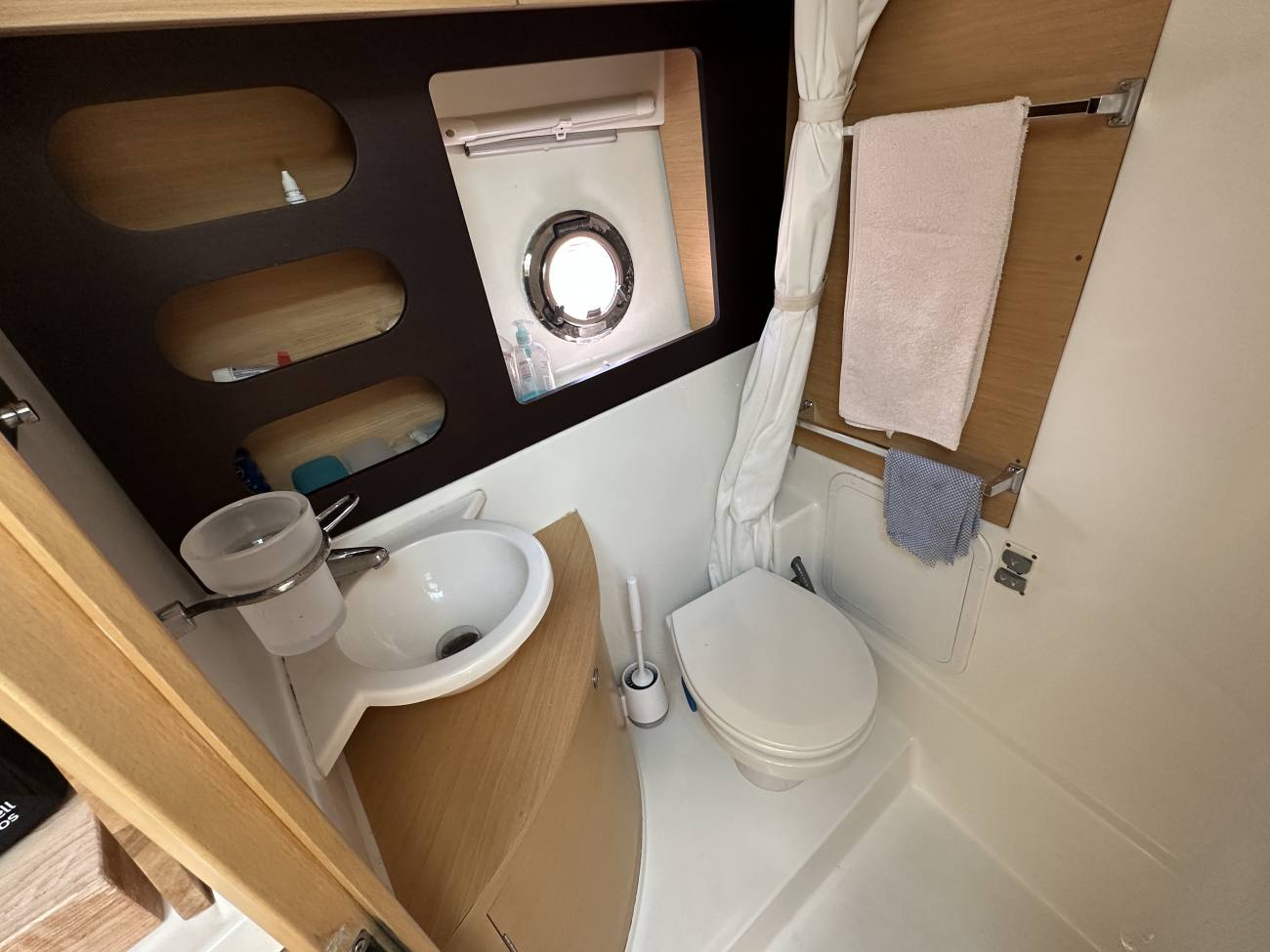 2008 Beneteau Monte Carlo 37 Hard Top image 3
