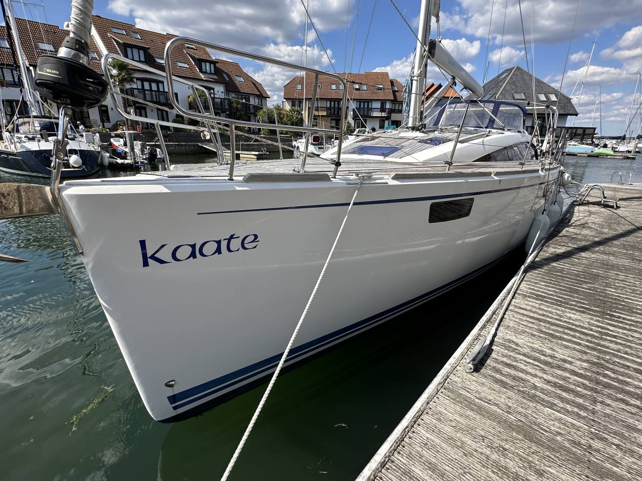 2018 Bavaria Vision 42 Blue Edition image 15