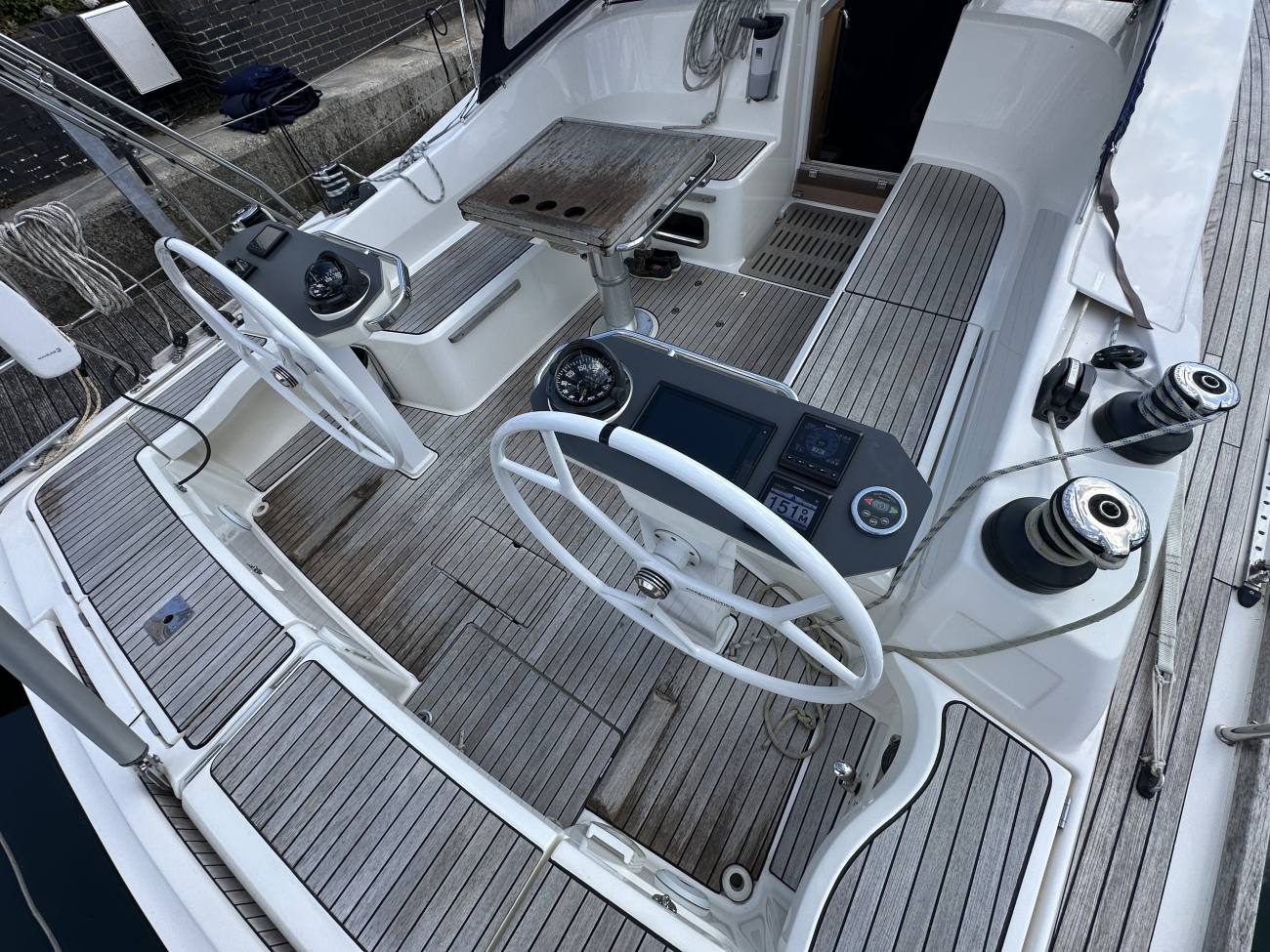 2018 Bavaria Vision 42 Blue Edition image 17