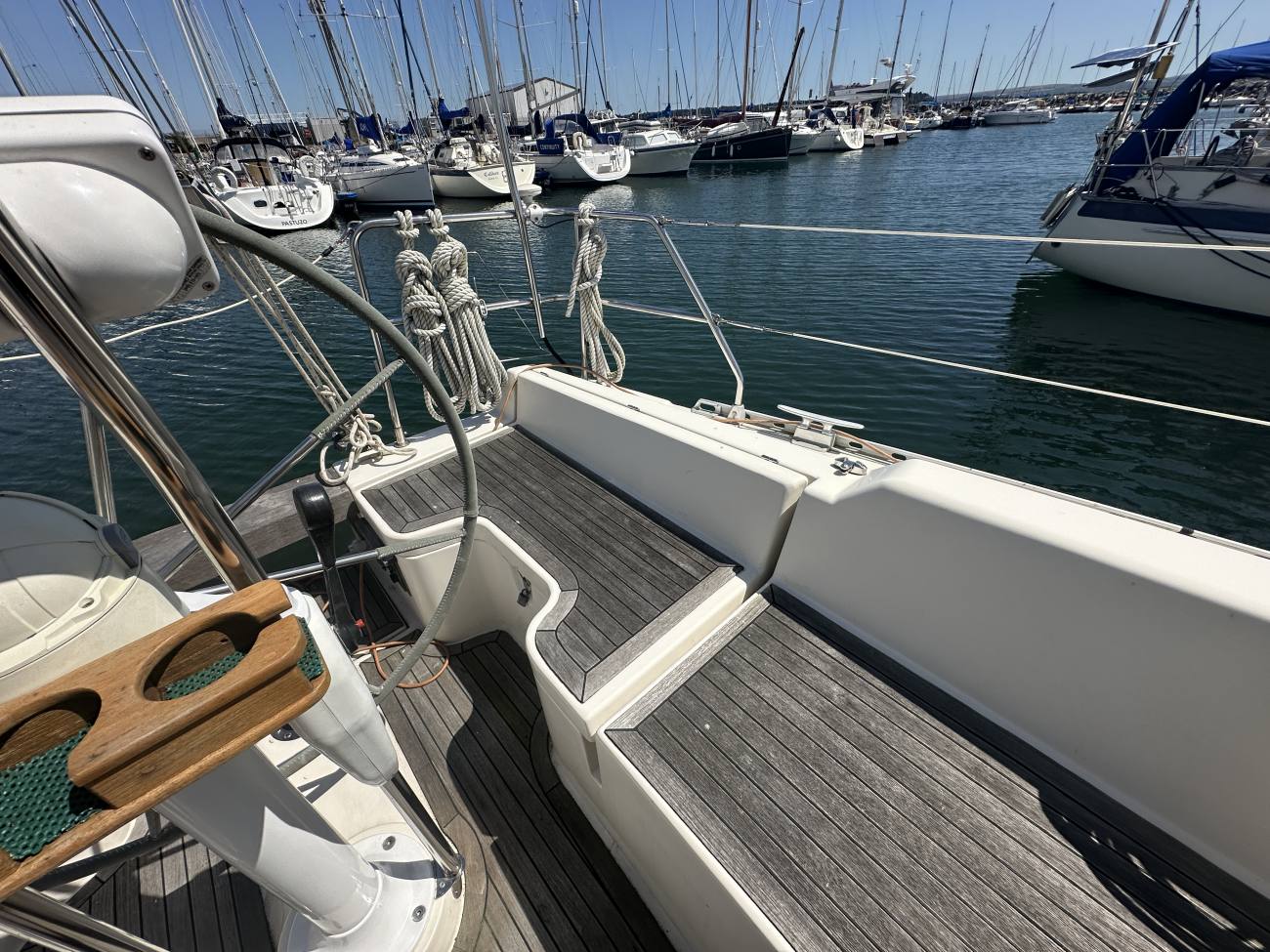 2000 Hanse 371 image 5