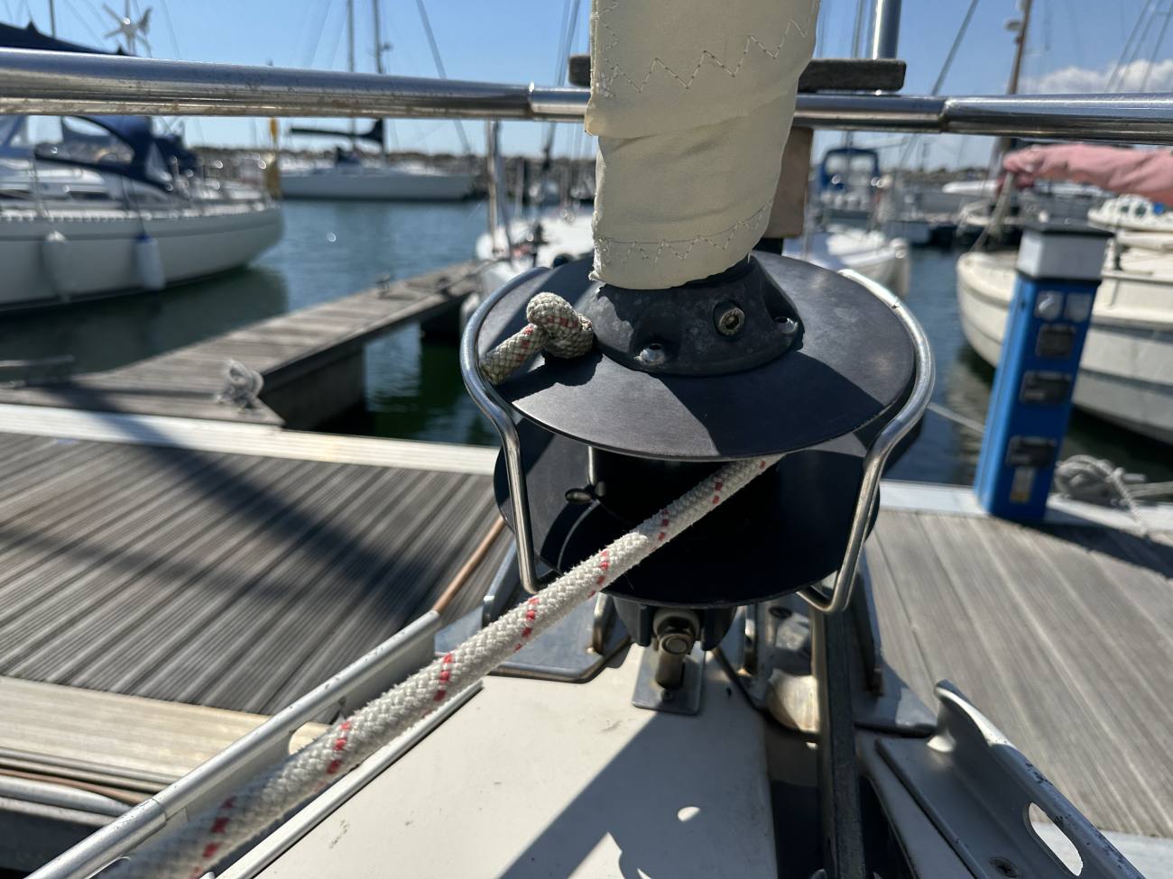 2000 Hanse 371 image 8