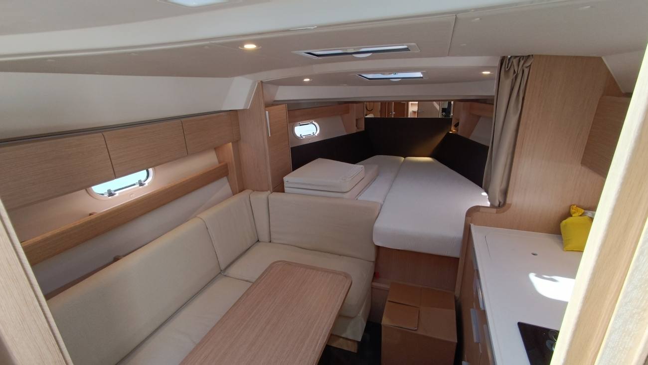 2023 Bavaria S33 HT image 3