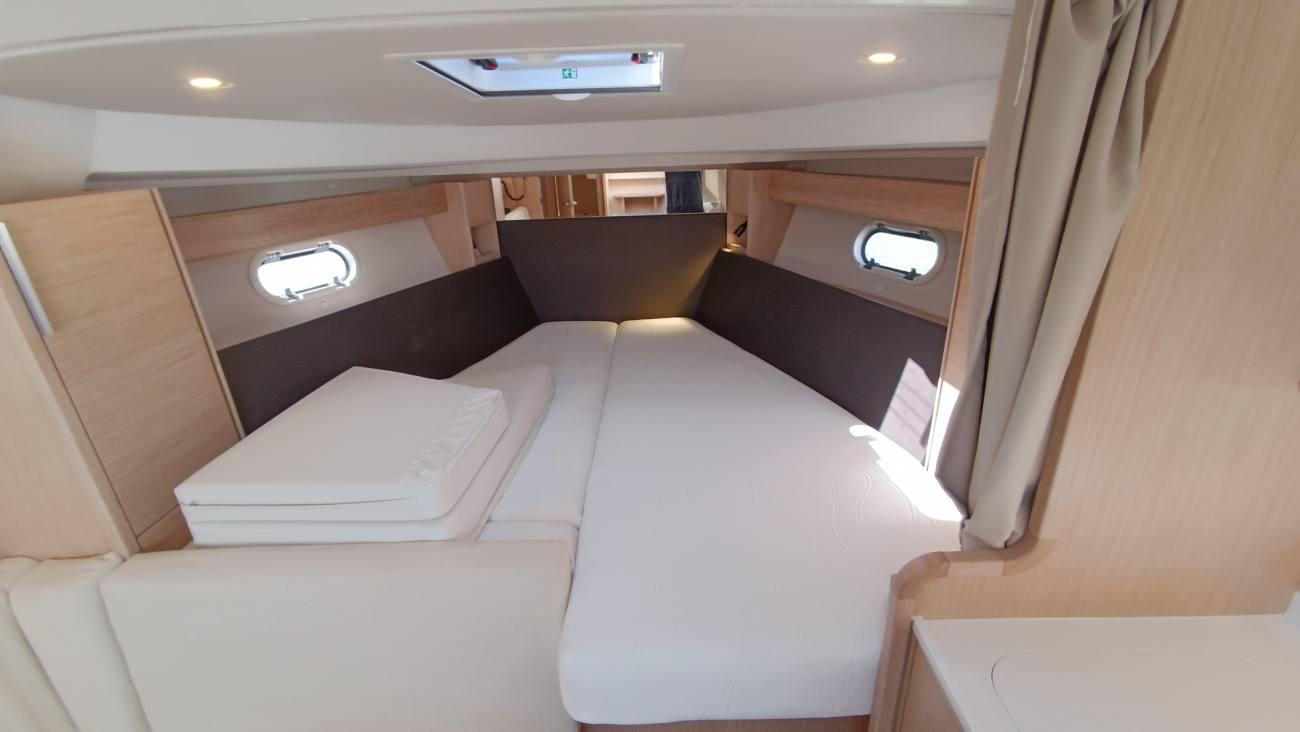 2023 Bavaria S33 HT image 4