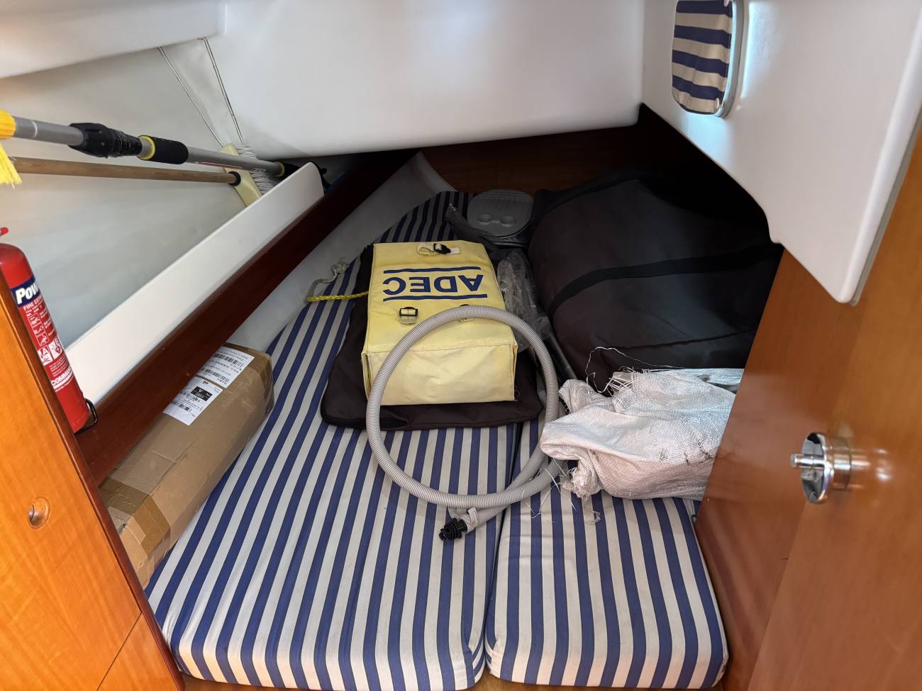 1997 Beneteau First 33.7 image 4