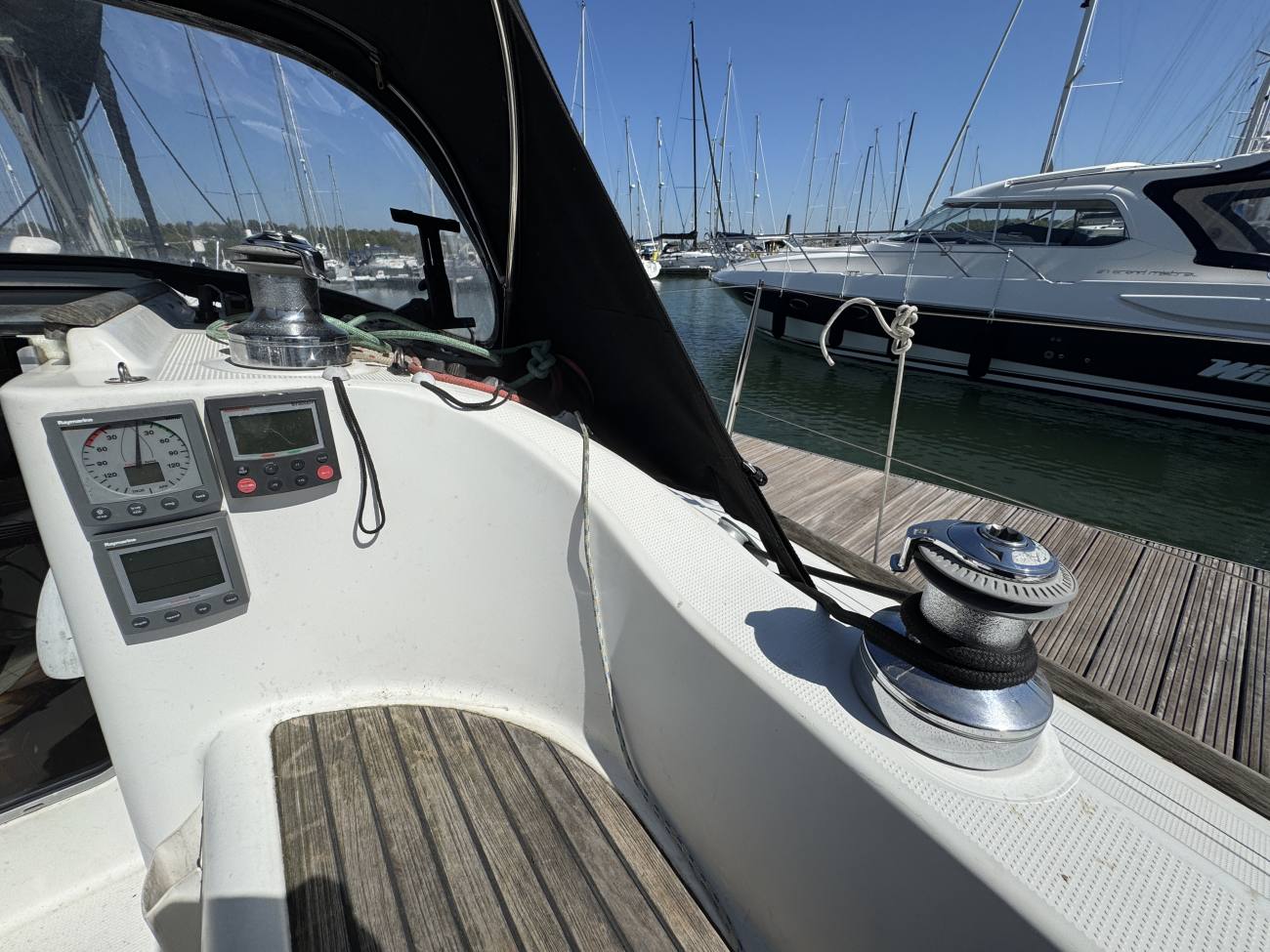 1997 Beneteau First 33.7 image 26