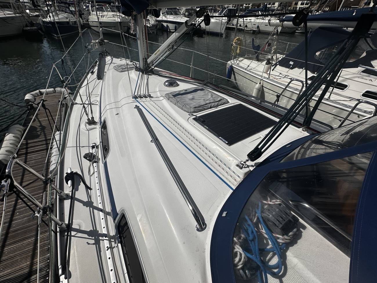 2006 Bavaria 30 Cruiser image 19
