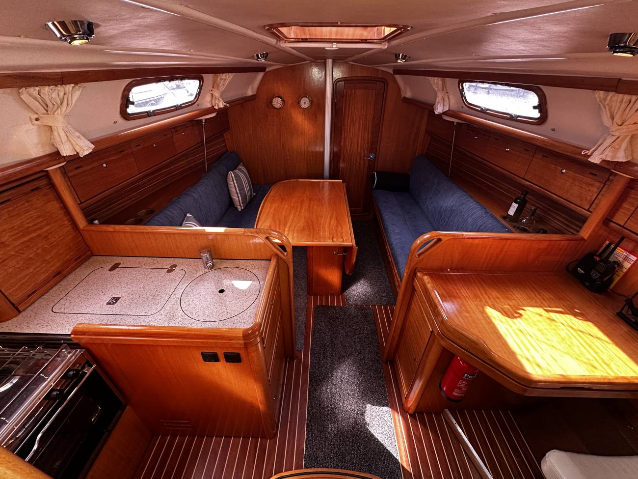 2006 Bavaria 30 Cruiser image 32