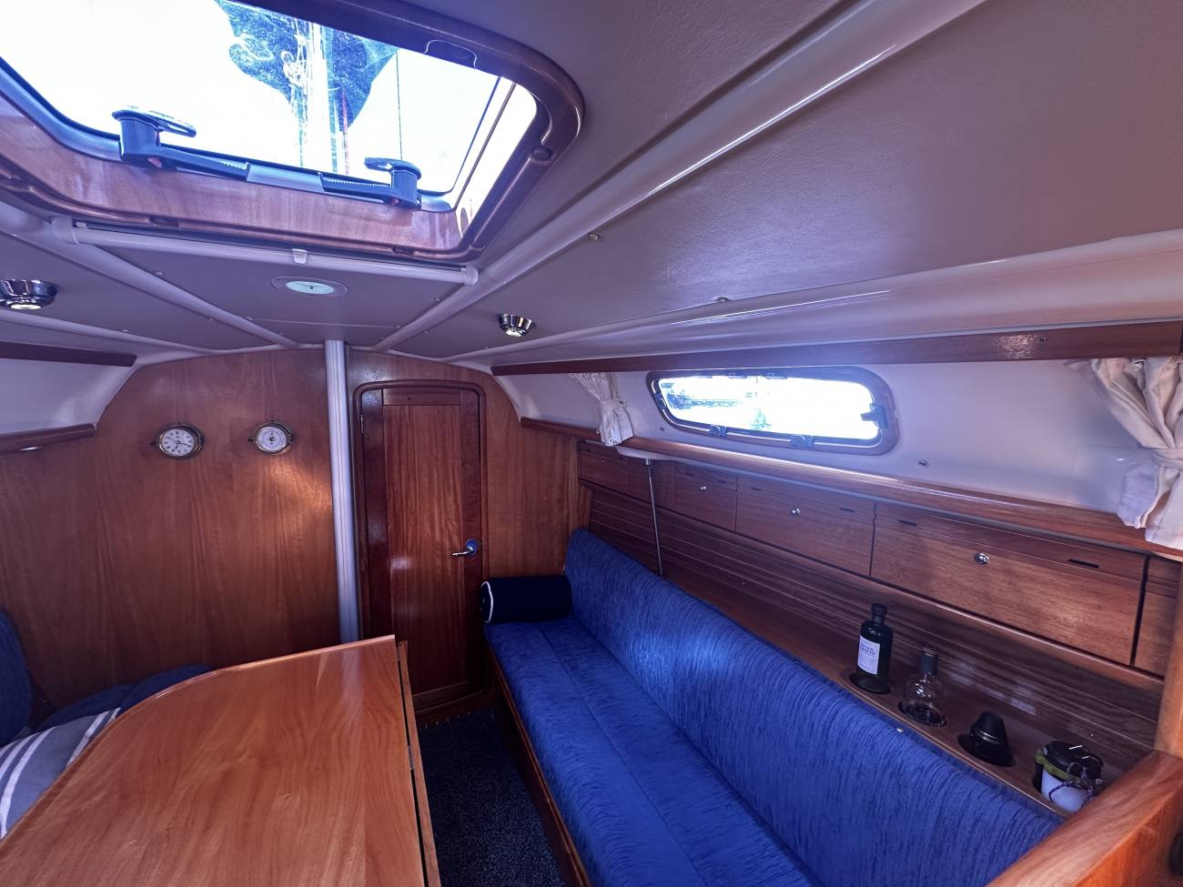 2006 Bavaria 30 Cruiser image 35