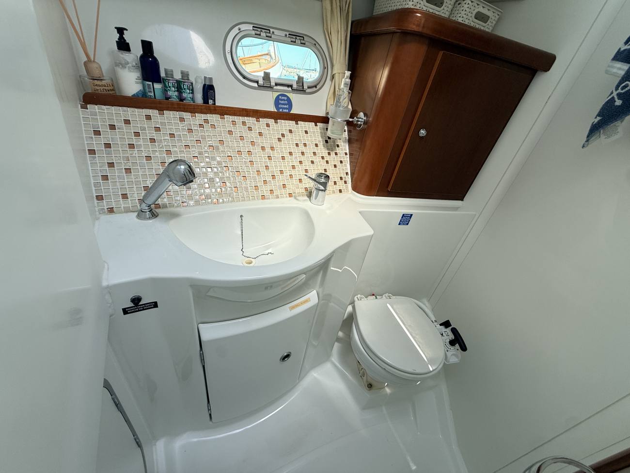 2004 Beneteau Antares 9.80 image 23