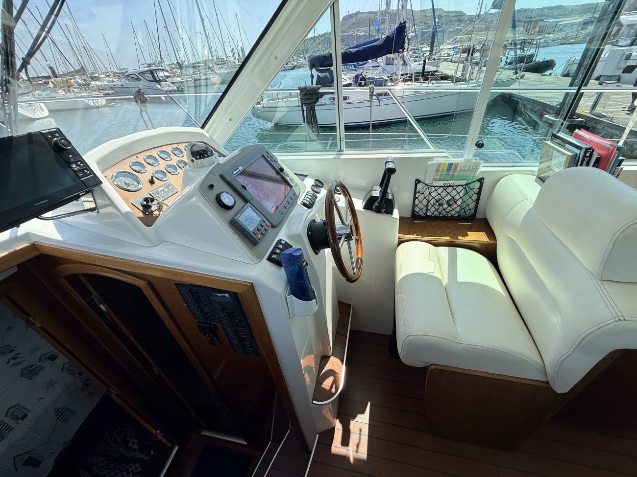 2004 Beneteau Antares 9.80 image 24