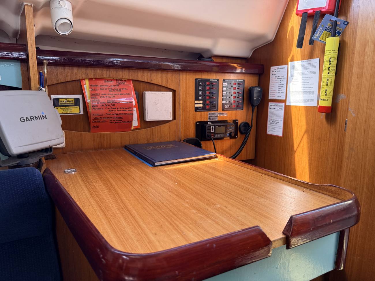 1998 Jeanneau Sun Odyssey 29.2 Lift Keel image 17