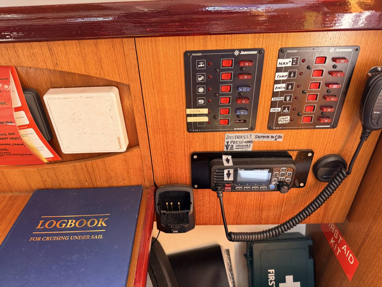1998 Jeanneau Sun Odyssey 29.2 Lift Keel image 18