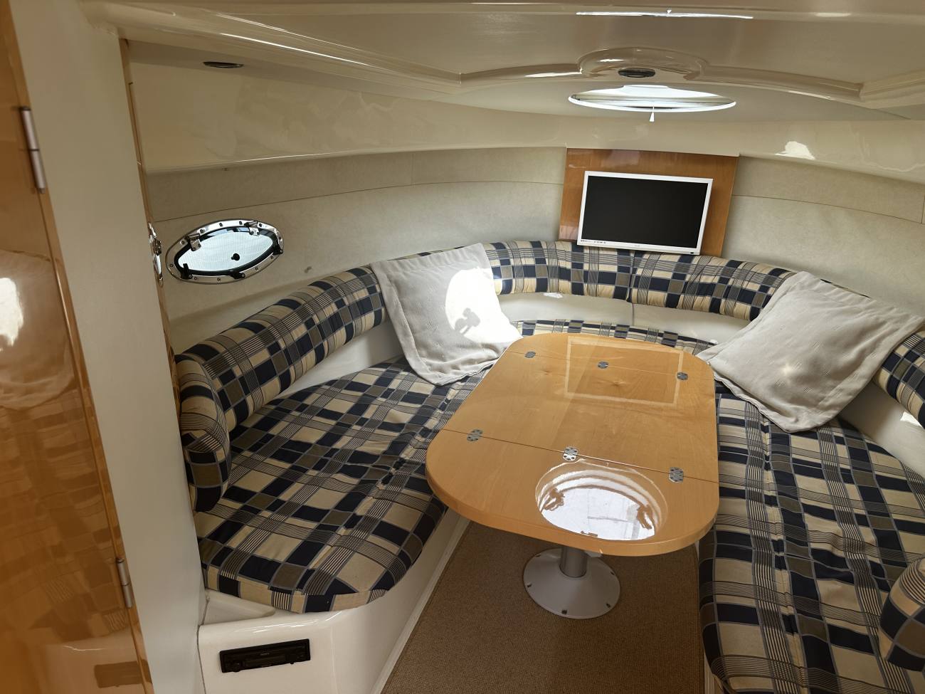2000 Fairline Targa 30 image 30