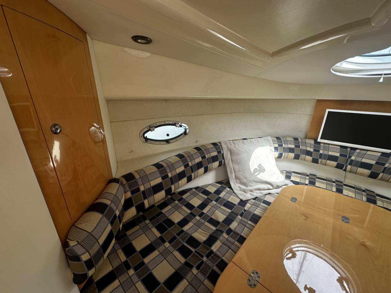 2000 Fairline Targa 30 image 34