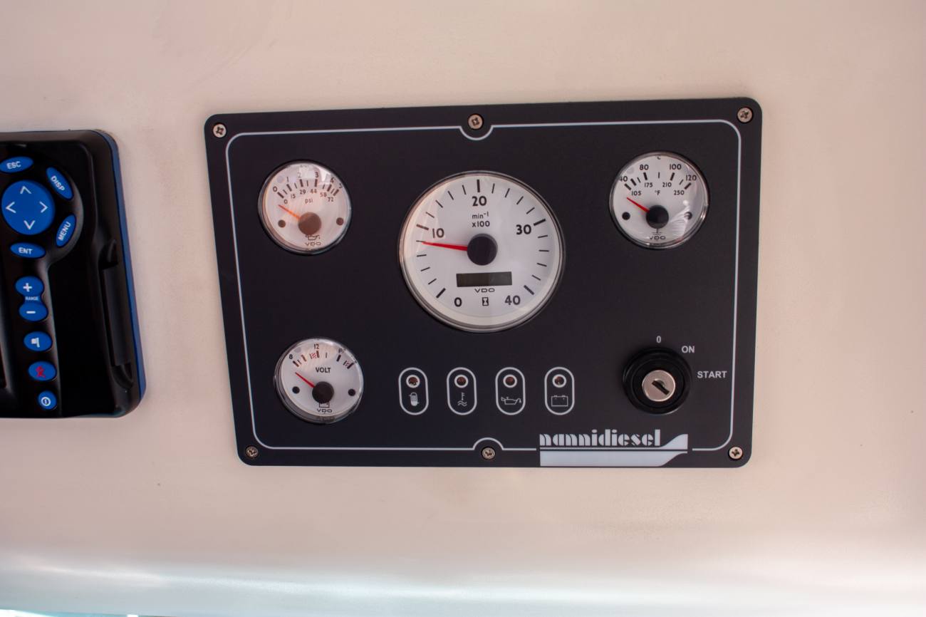 2007 Jeanneau Merry Fisher 805 Limited image 7