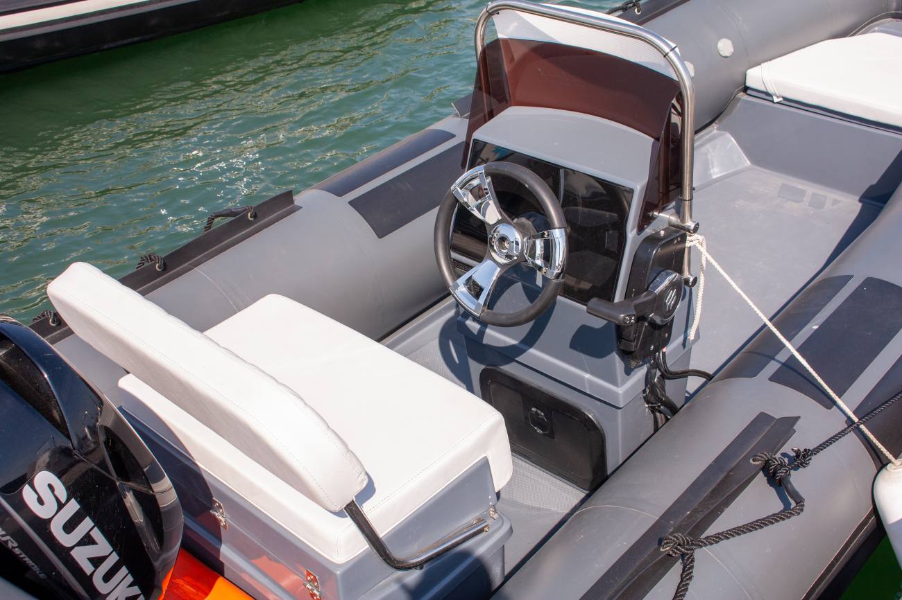 2024 Tiger Marine Dive Master 520 image 18
