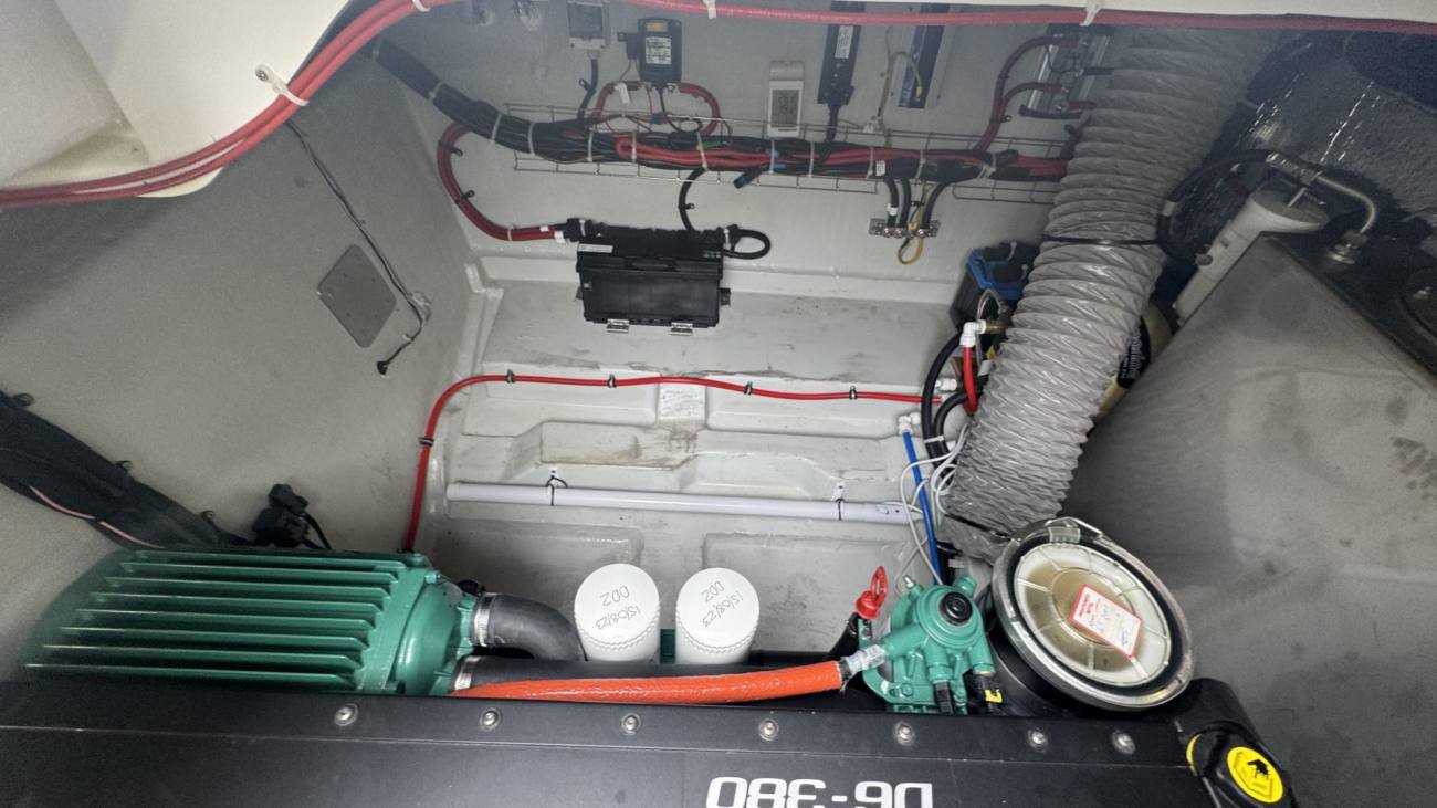 2021 Bavaria S33HT image 6