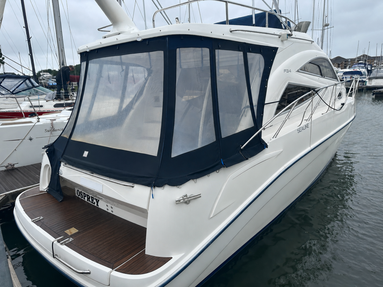 2004 Sealine F34 image 12