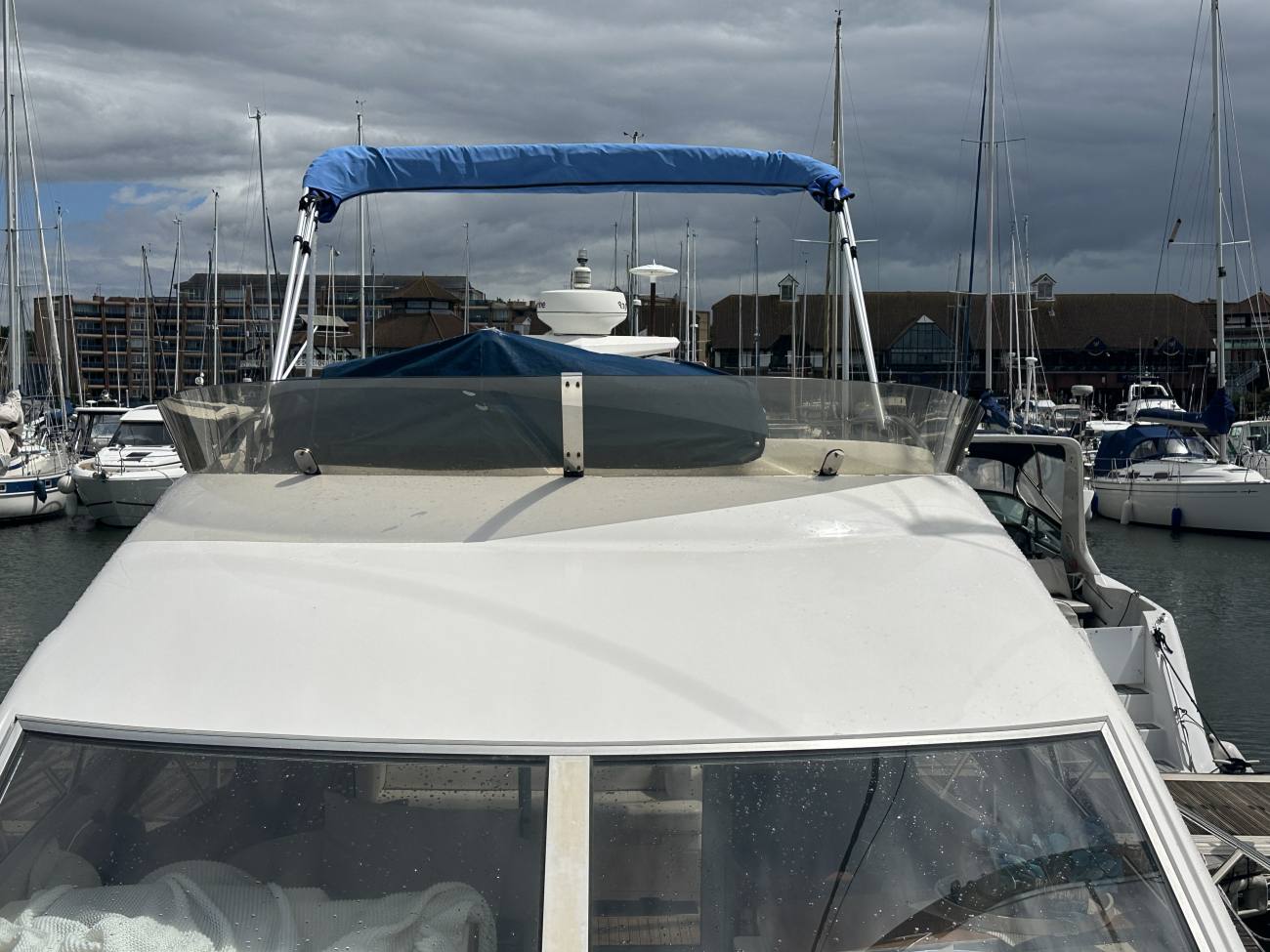 2004 Sealine F34 image 16
