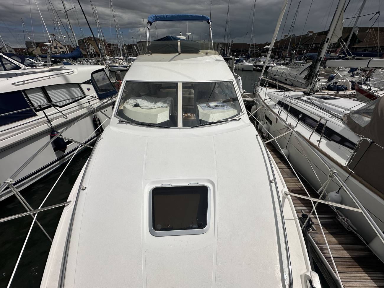 2004 Sealine F34 image 21
