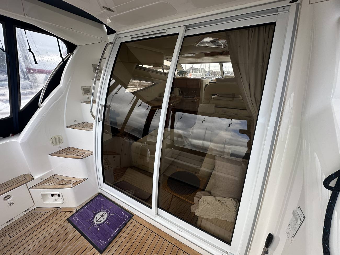 2004 Sealine F34 image 23