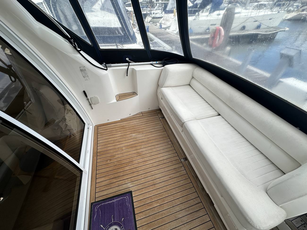 2004 Sealine F34 image 24