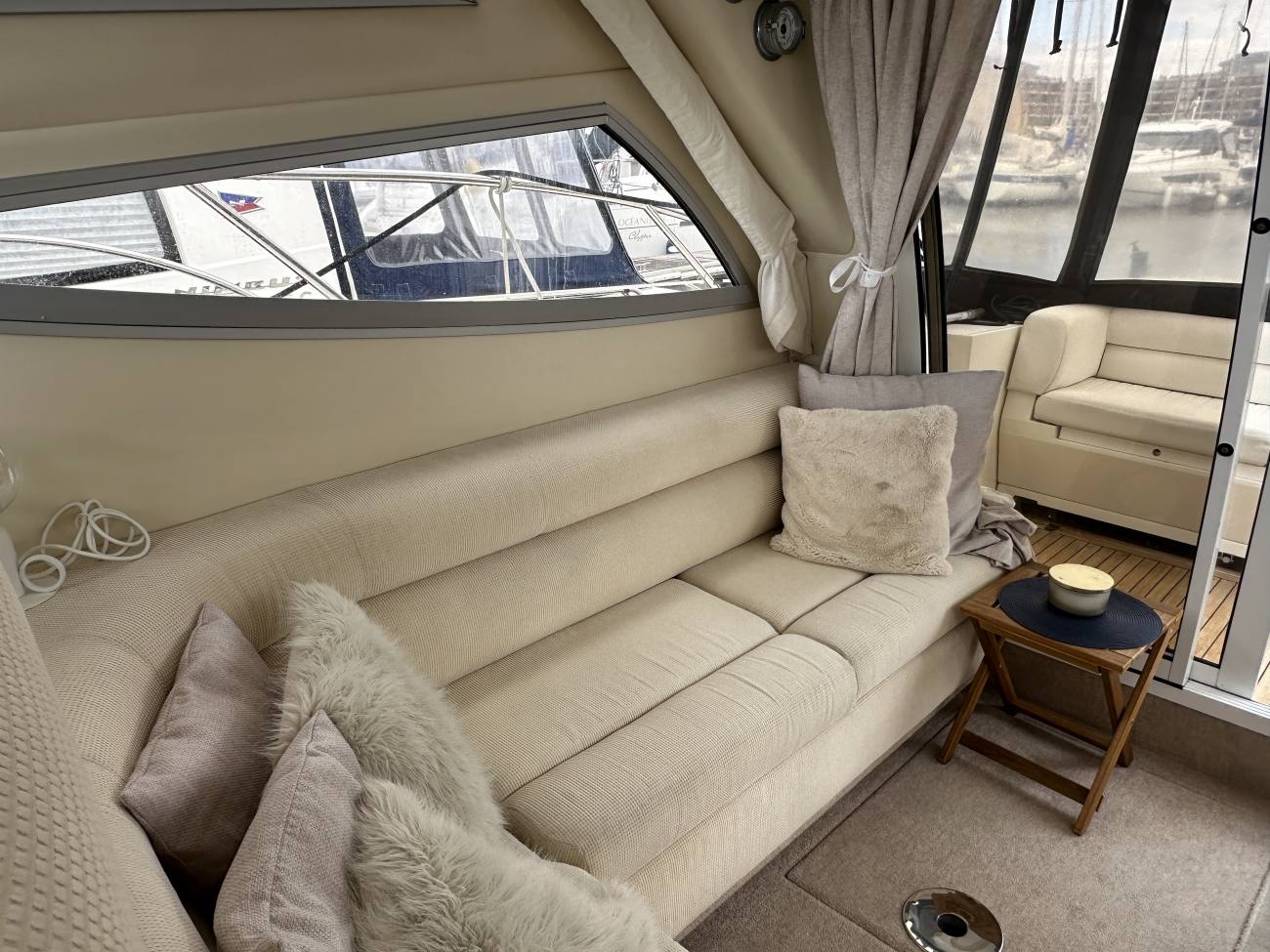 2004 Sealine F34 image 26