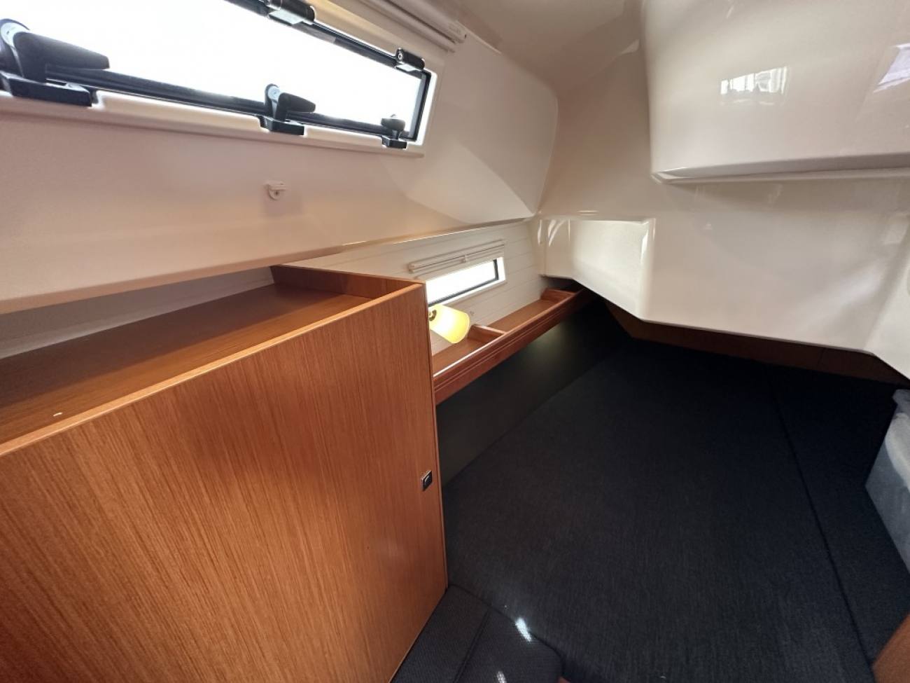 2015 Bavaria Cruiser 37 image 4