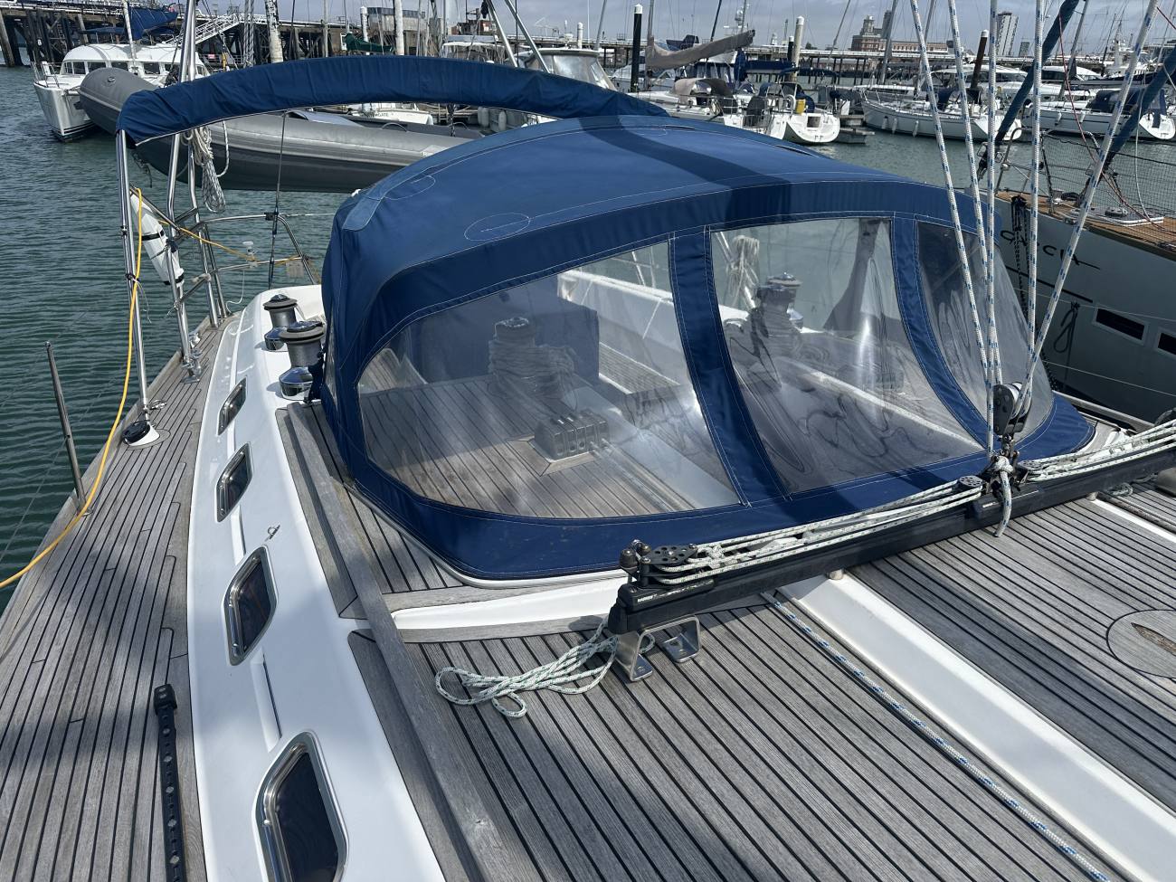 2001 Dufour 50 Prestige image 18