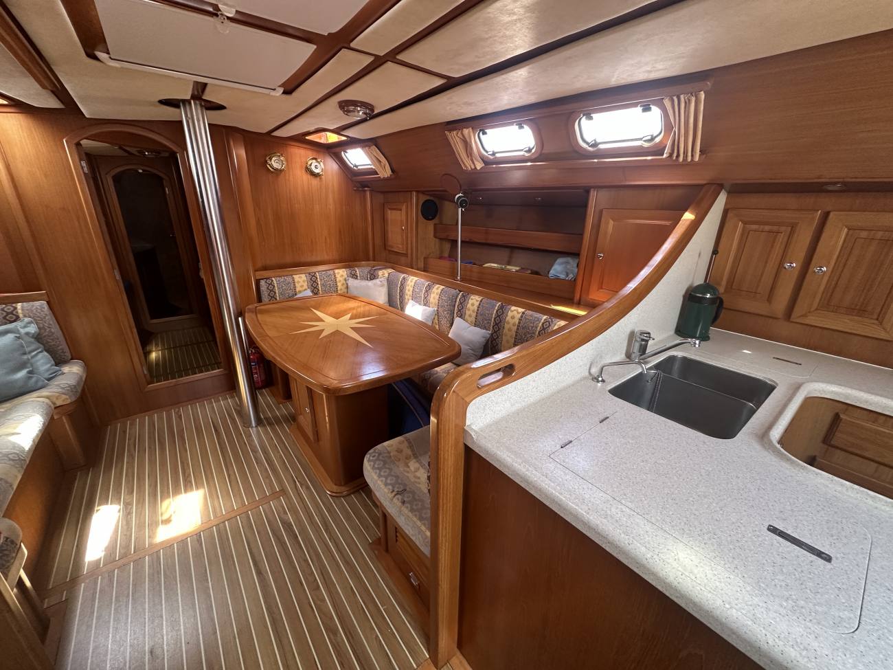2001 Dufour 50 Prestige image 6