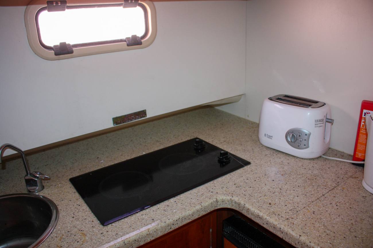 2006 Rodman 1250 image 63