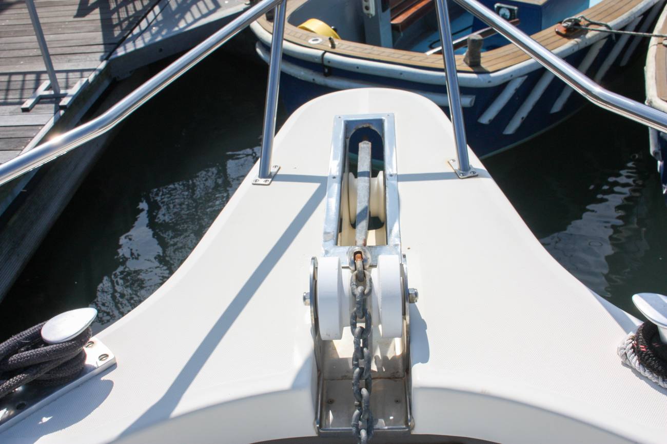 2006 Rodman 1250 image 25