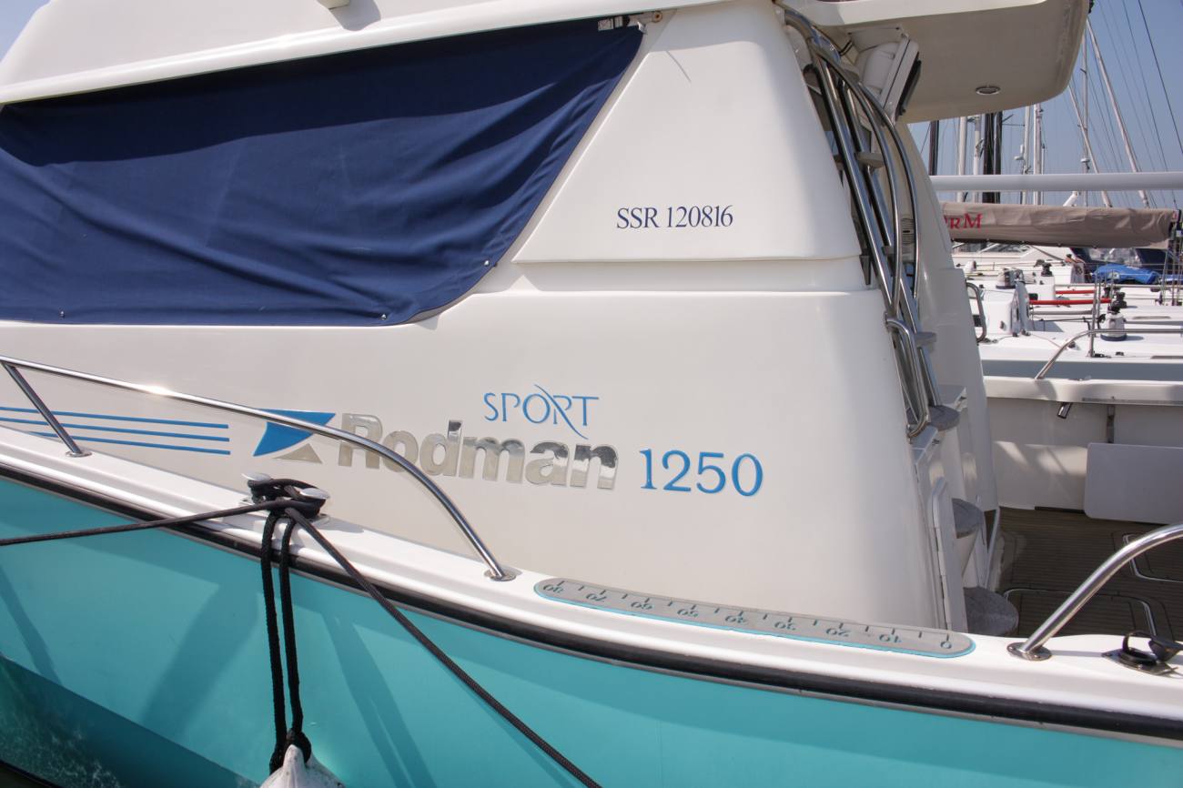 2006 Rodman 1250 image 20
