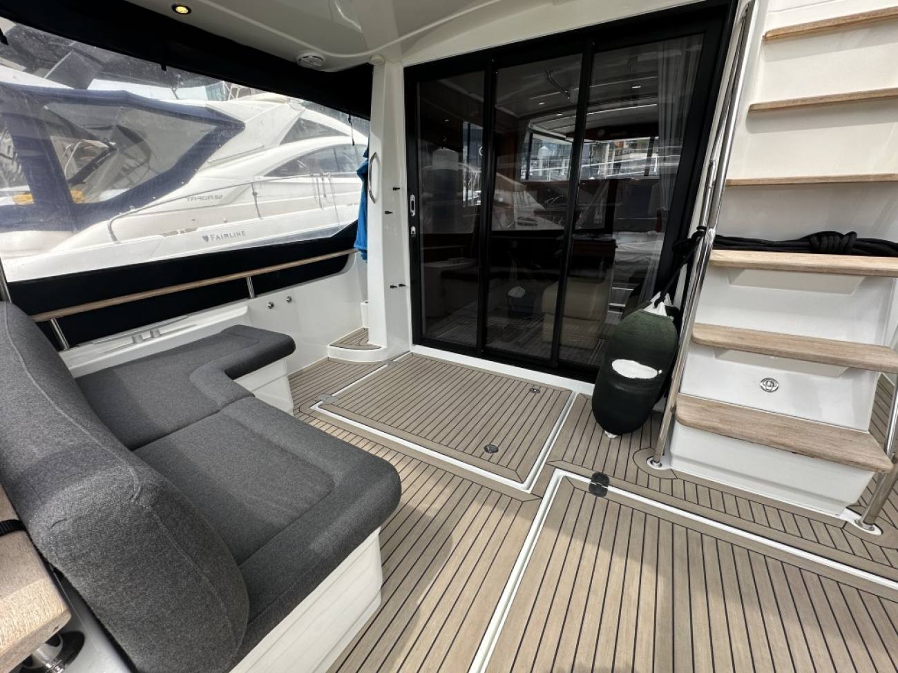 2015 Beneteau Swift Trawler 44 image 25