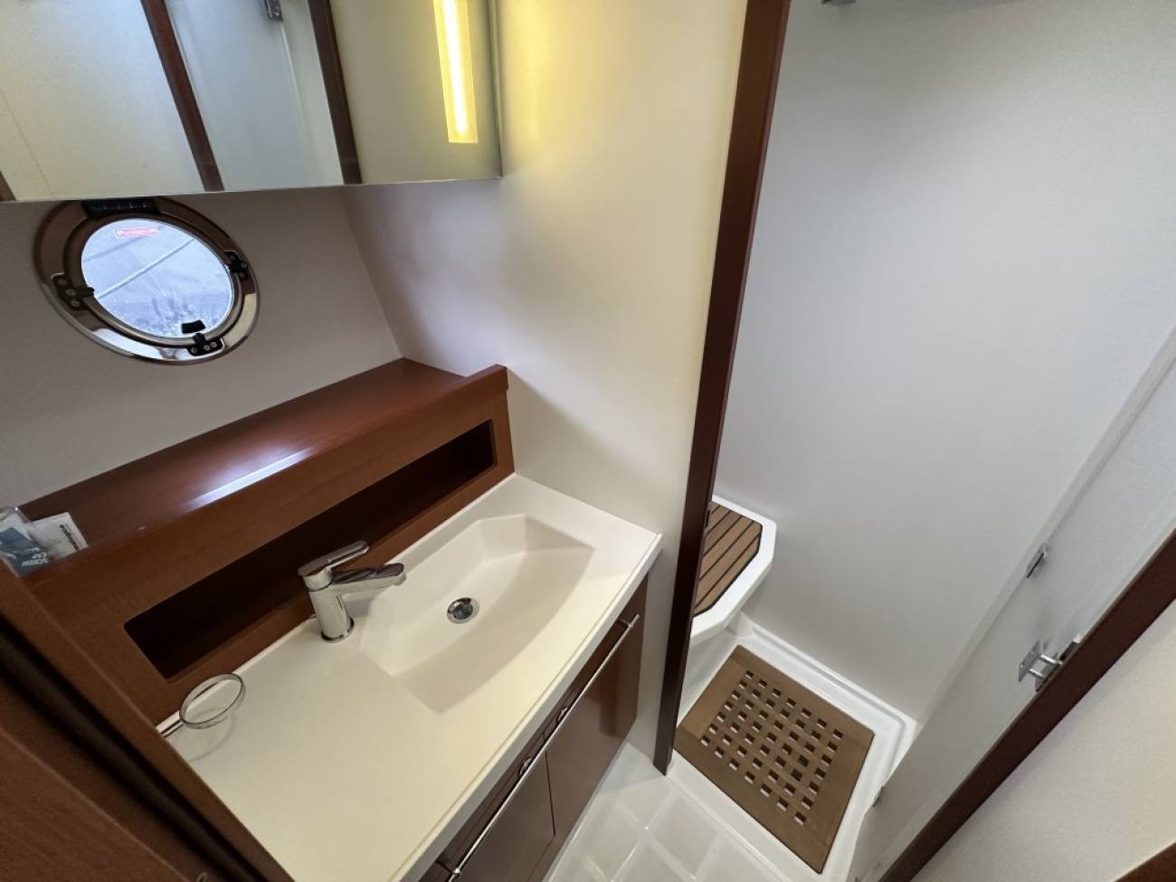 2015 Beneteau Swift Trawler 44 image 2