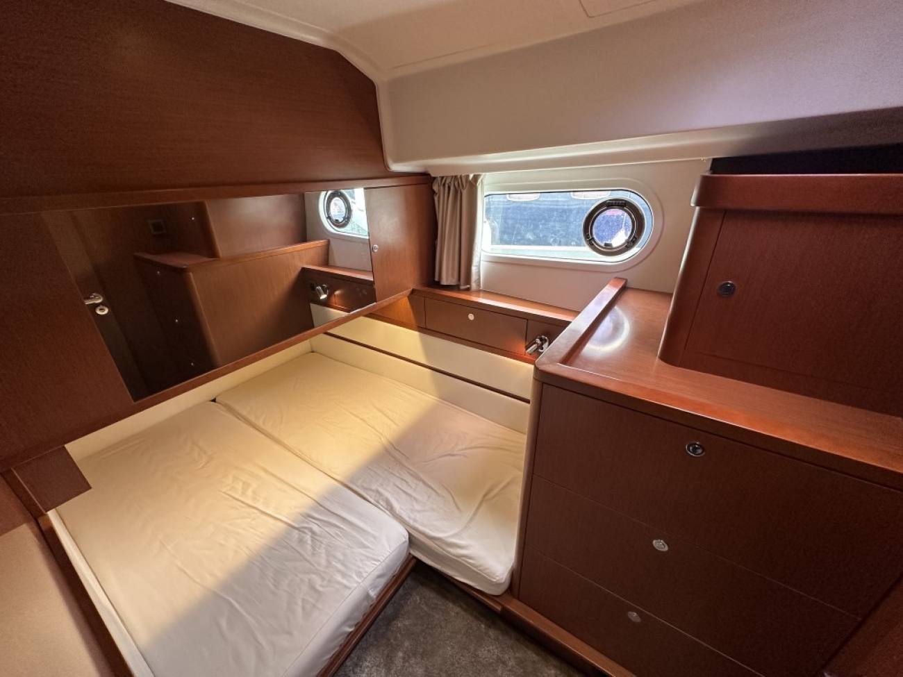 2015 Beneteau Swift Trawler 44 image 44