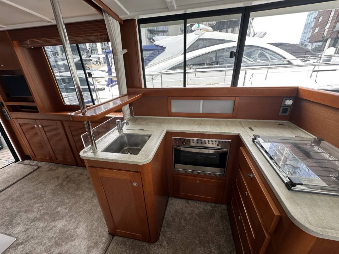 2015 Beneteau Swift Trawler 44 image 36