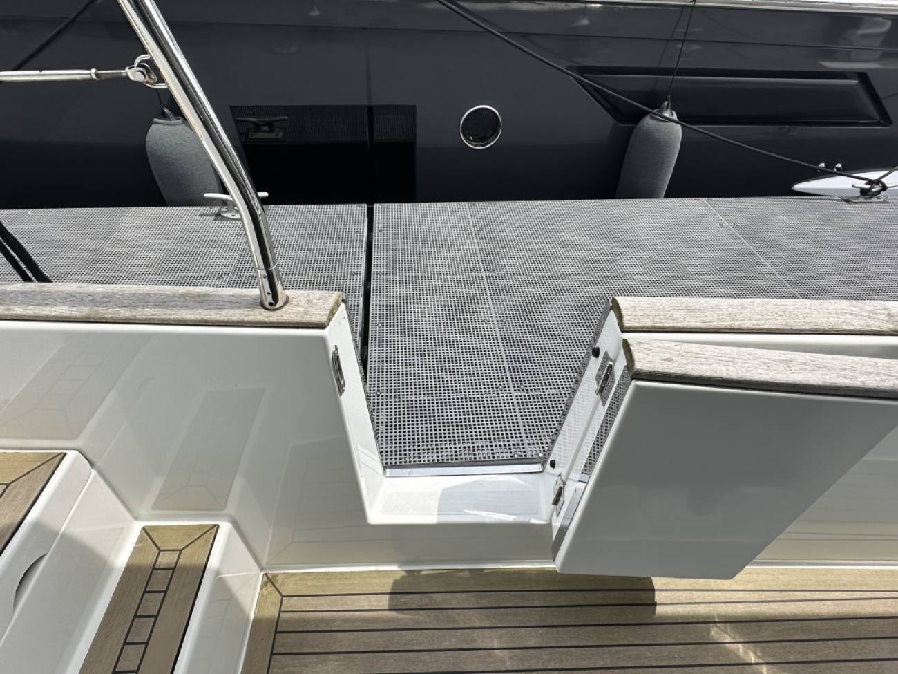 2015 Beneteau Swift Trawler 44 image 22