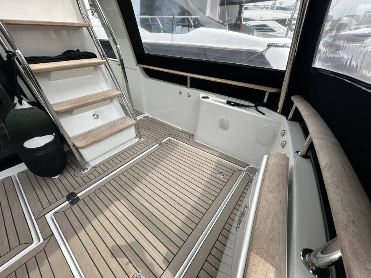 2015 Beneteau Swift Trawler 44 image 30
