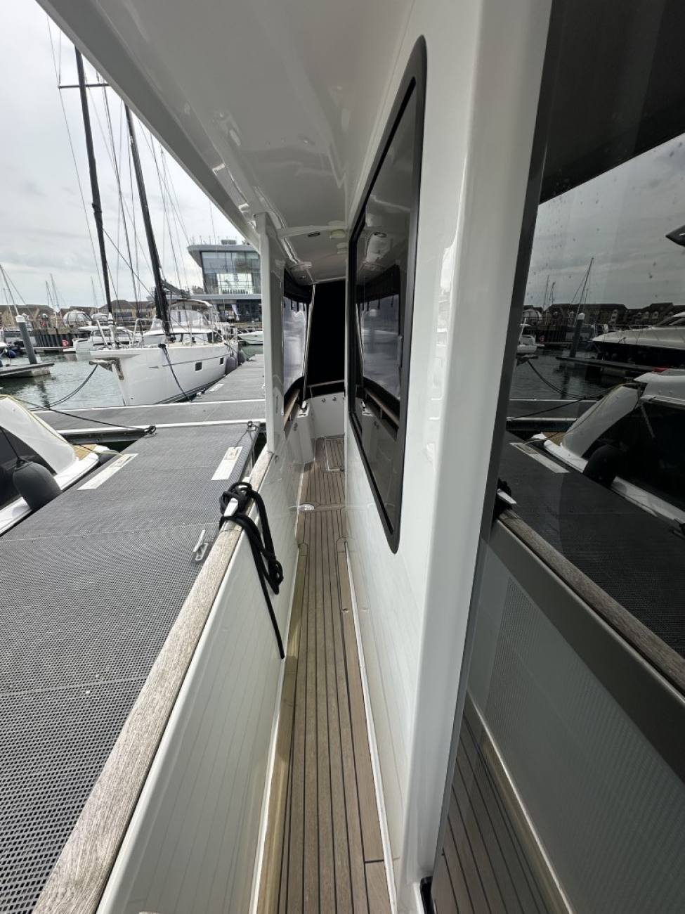 2015 Beneteau Swift Trawler 44 image 7