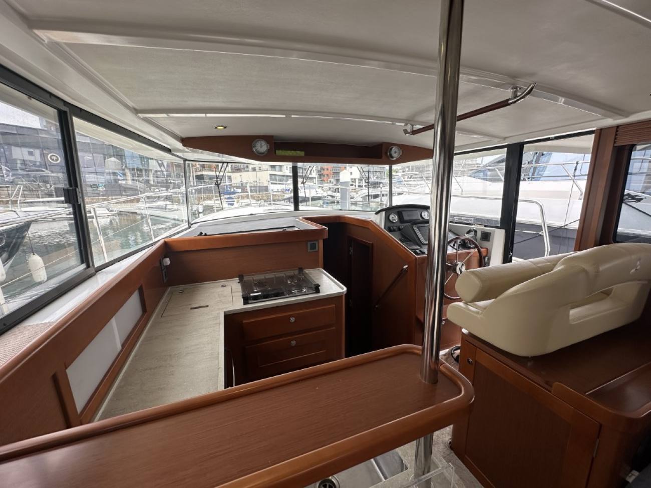 2015 Beneteau Swift Trawler 44 image 35