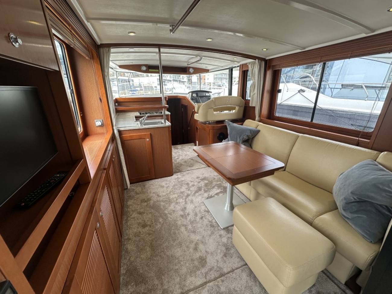 2015 Beneteau Swift Trawler 44 image 31