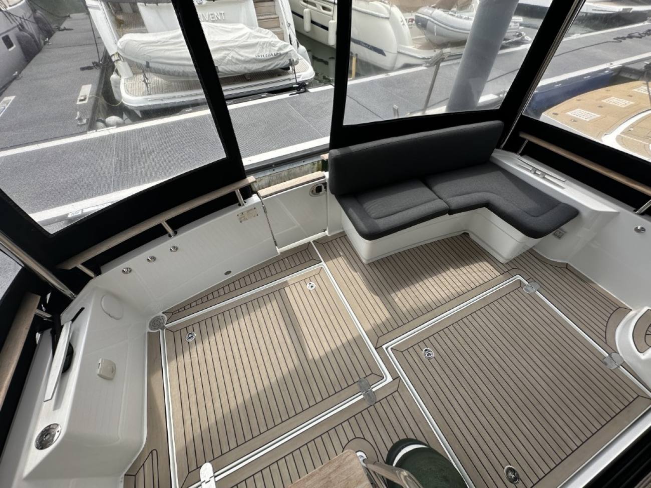 2015 Beneteau Swift Trawler 44 image 27