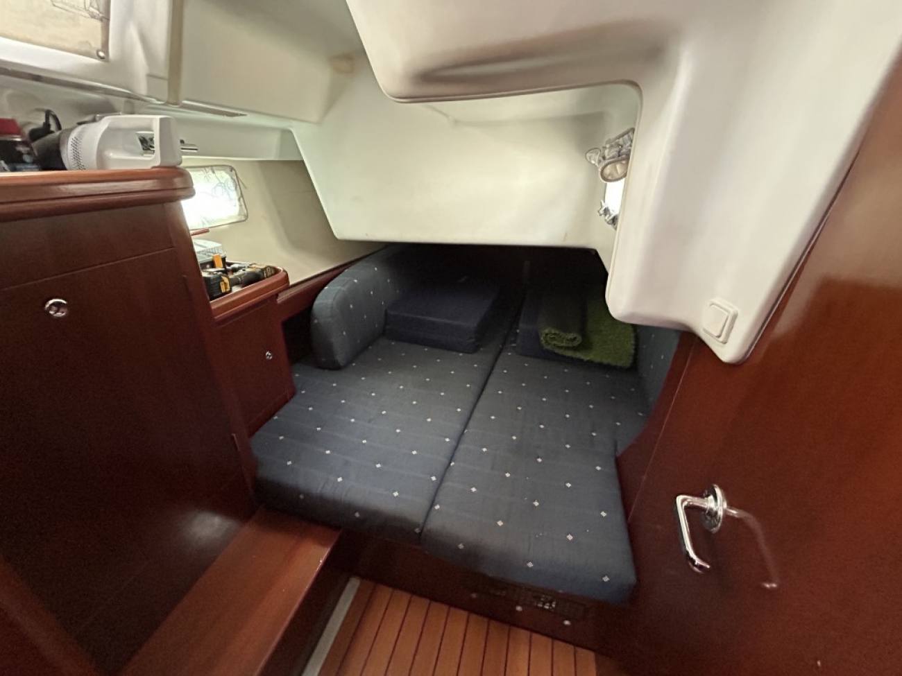2004 Beneteau Oceanis 473 image 5