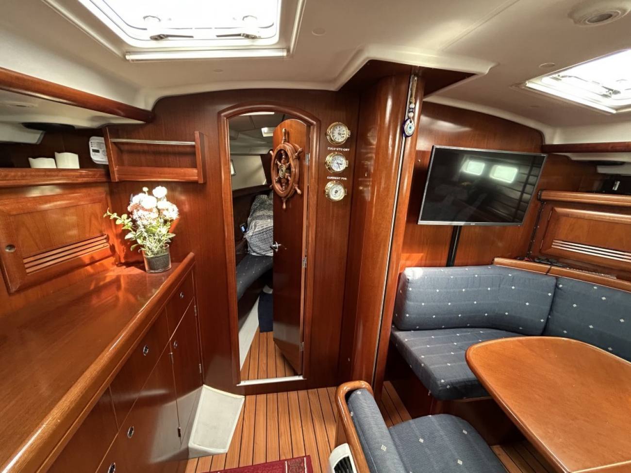 2004 Beneteau Oceanis 473 image 26