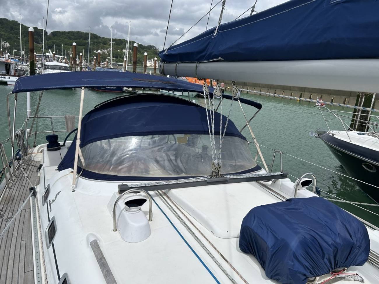 2004 Beneteau Oceanis 473 image 16