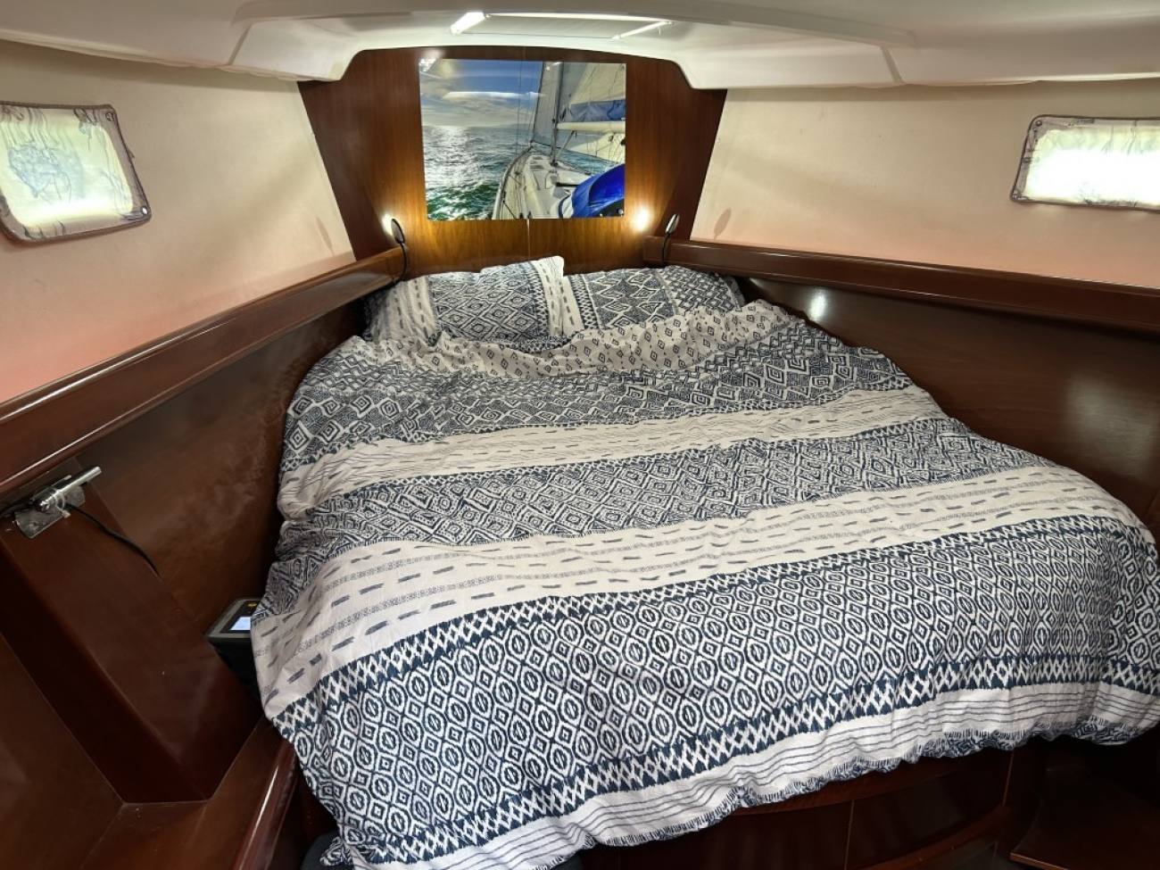 2004 Beneteau Oceanis 473 image 3