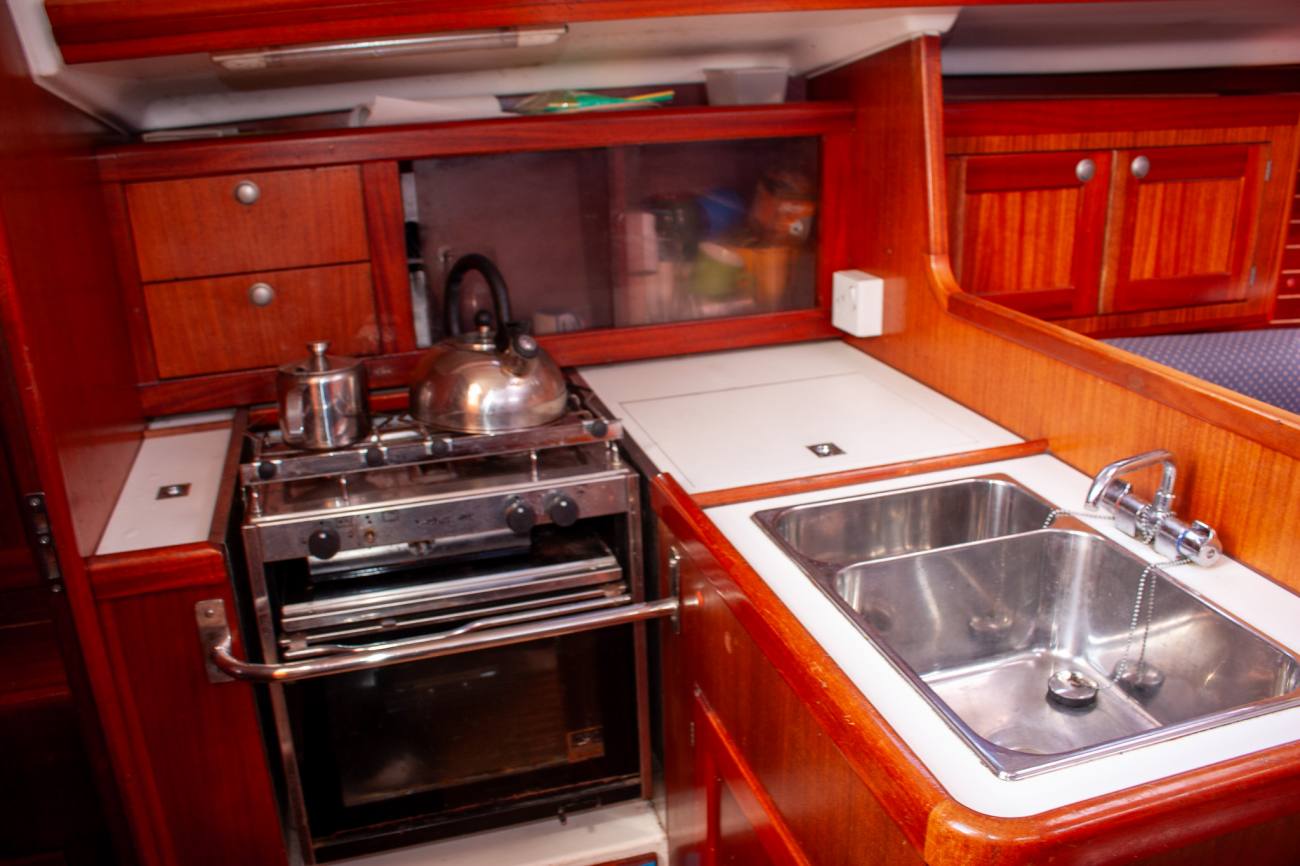 2000 Elan 333 image 34