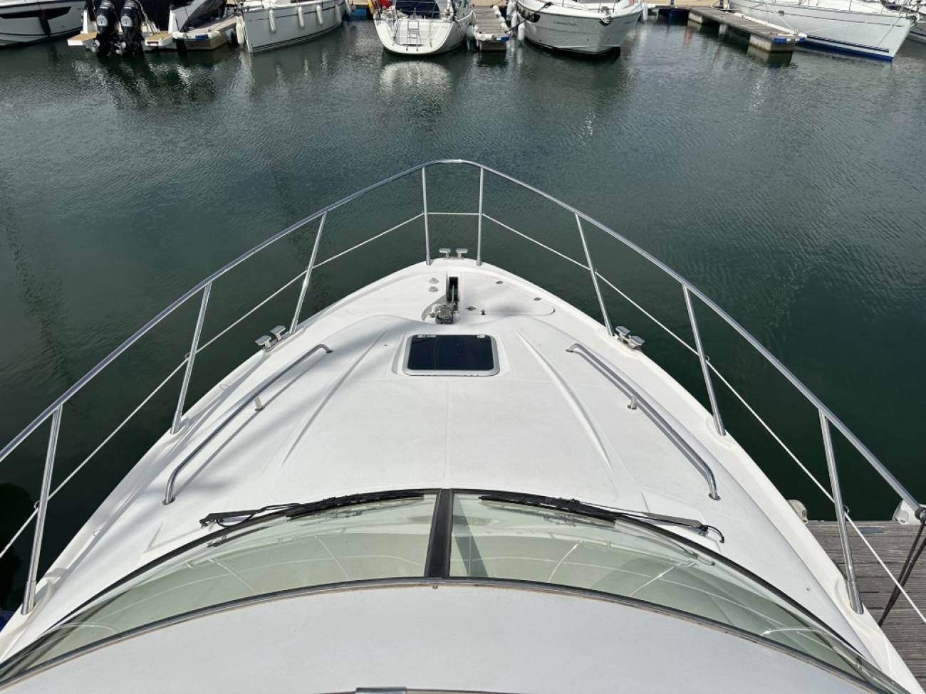 2010 Sealine F37 image 8
