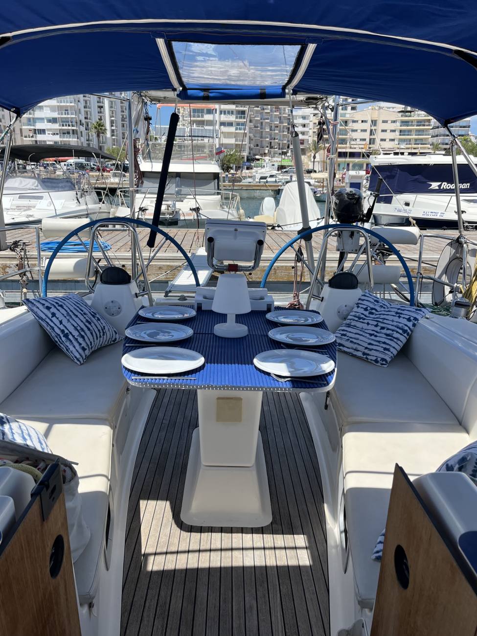 2008 Bavaria 40 Cruiser image 15